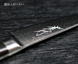 ダマスカス模様のペティナイフ
